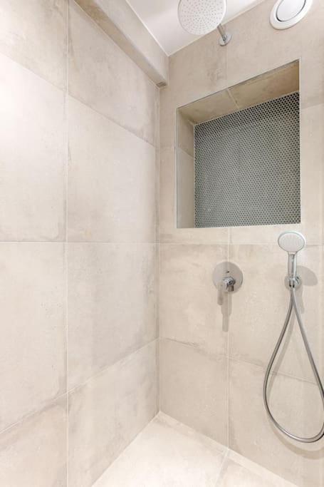 Mykeypers - Chic & Elegant Flat 2Br/6P- Republique Apartment ปารีส ภายนอก รูปภาพ